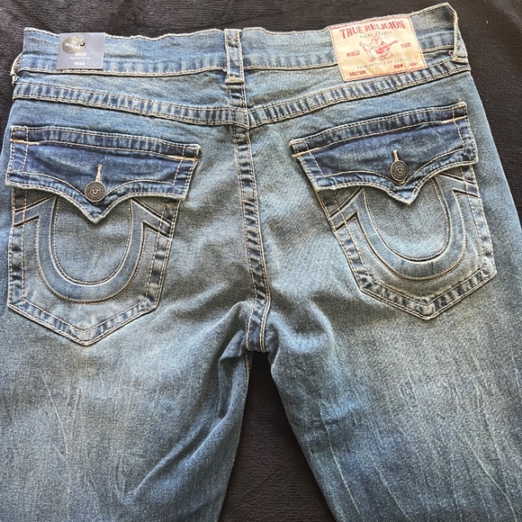 Men's True Religion Relaxed Skinny Jeans Caspien Sea Medium Wash - Picture 2 of 11